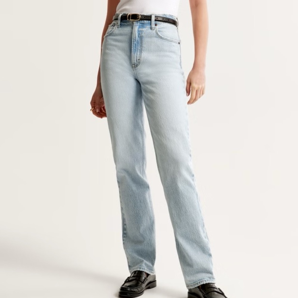 Abercrombie Ultra High Rise 90s Straight Jean Light Wash Size 27 4XS Petite